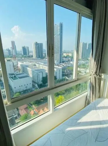 High-class 2bed Skyview Just 1-step From Bts Onnut Apartment